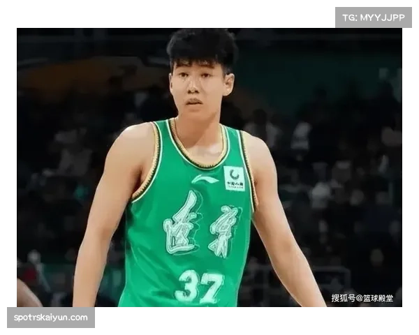 辽宁队李虎翼重拾自信 替补登场连中三分成惊喜